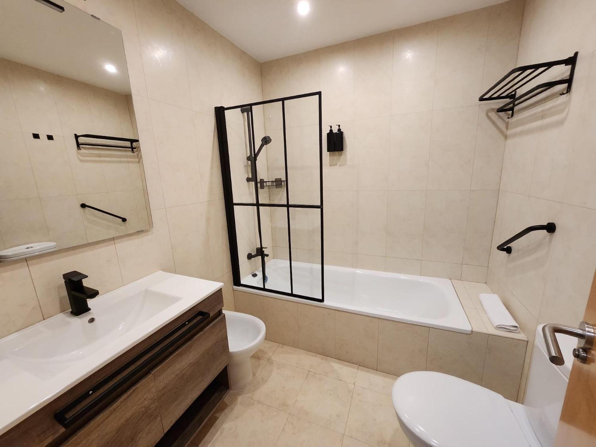 Allo Apartments Caballeros II Centro 1 Habitacion เฮเรซ เด ลาฟรอนเตรา ภายนอก รูปภาพ