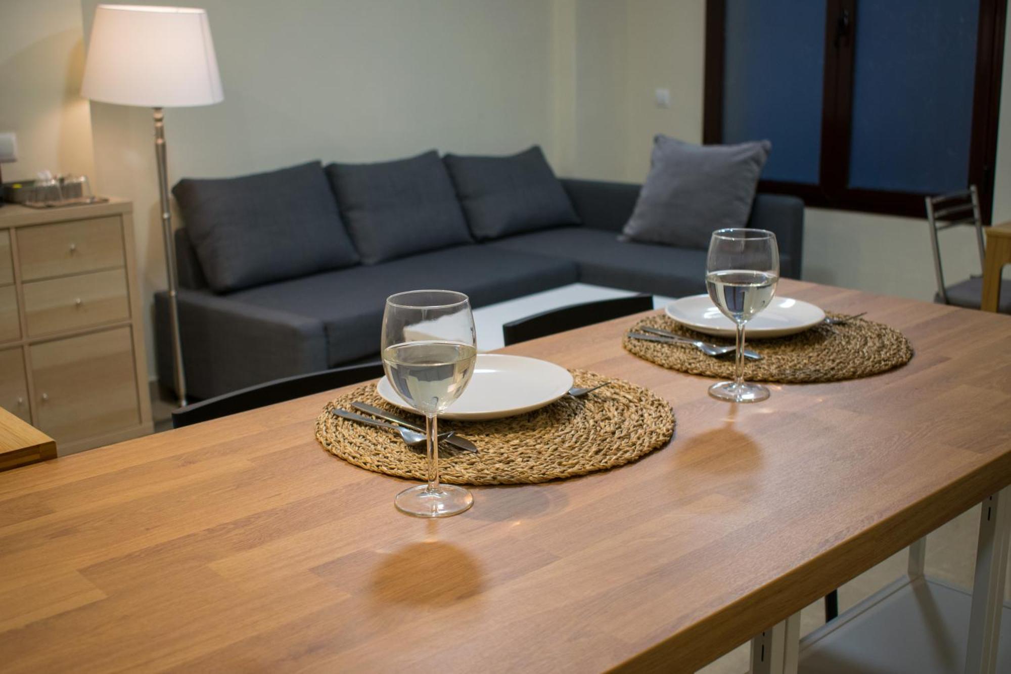 Allo Apartments Caballeros II Centro 1 Habitacion เฮเรซ เด ลาฟรอนเตรา ภายนอก รูปภาพ