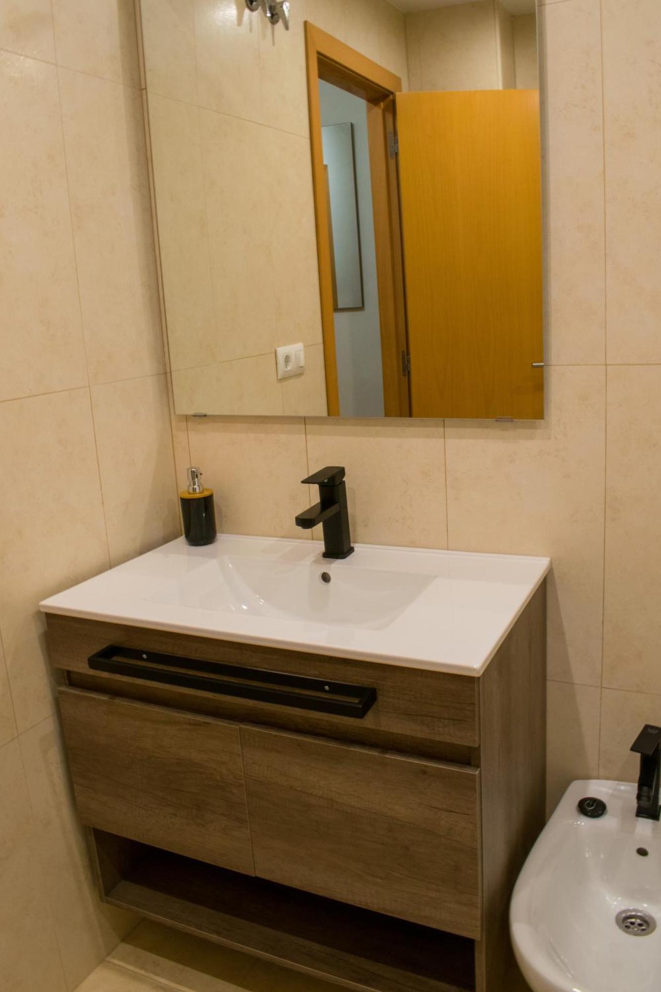 Allo Apartments Caballeros II Centro 1 Habitacion เฮเรซ เด ลาฟรอนเตรา ภายนอก รูปภาพ