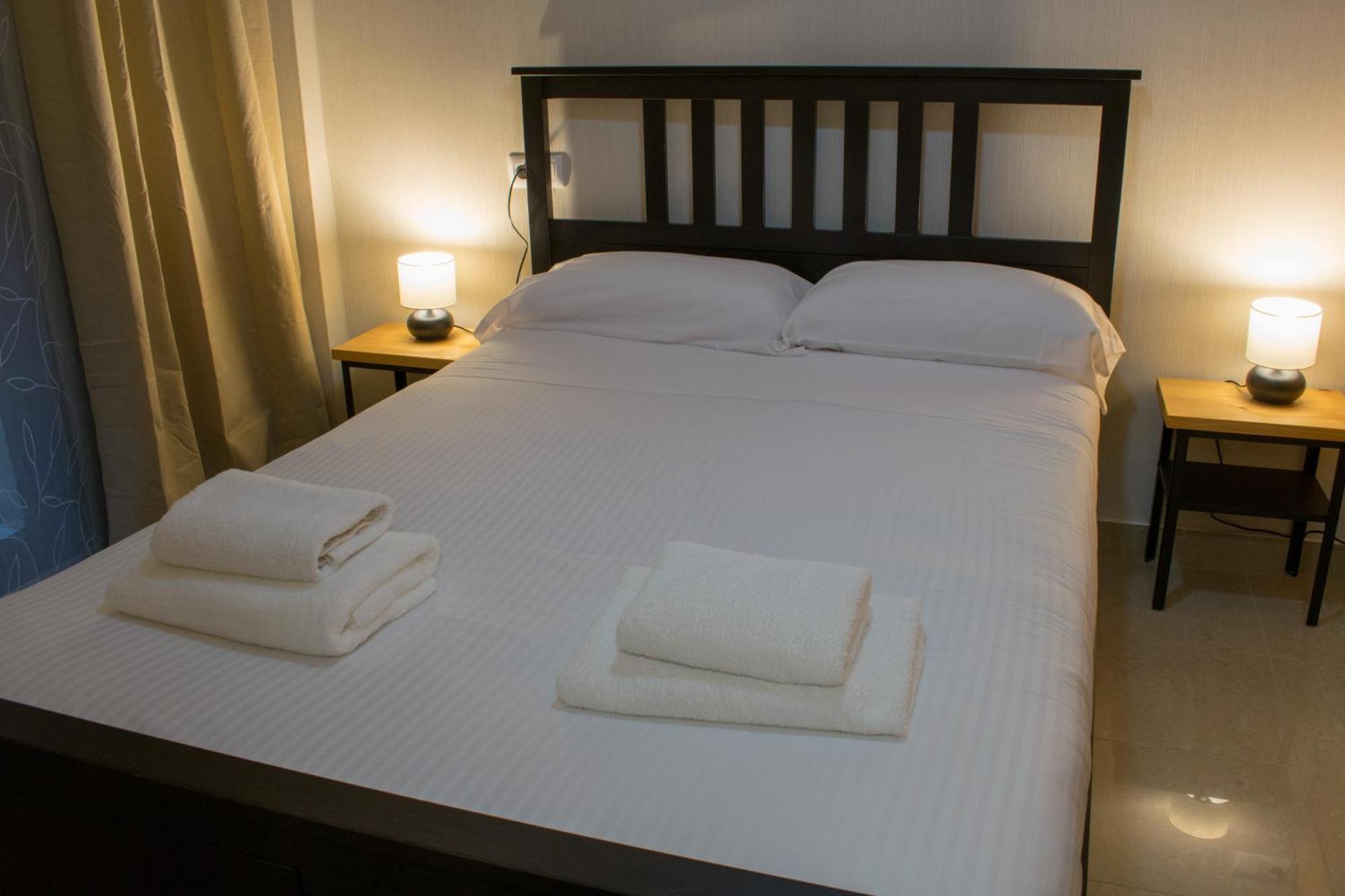 Allo Apartments Caballeros II Centro 1 Habitacion เฮเรซ เด ลาฟรอนเตรา ภายนอก รูปภาพ